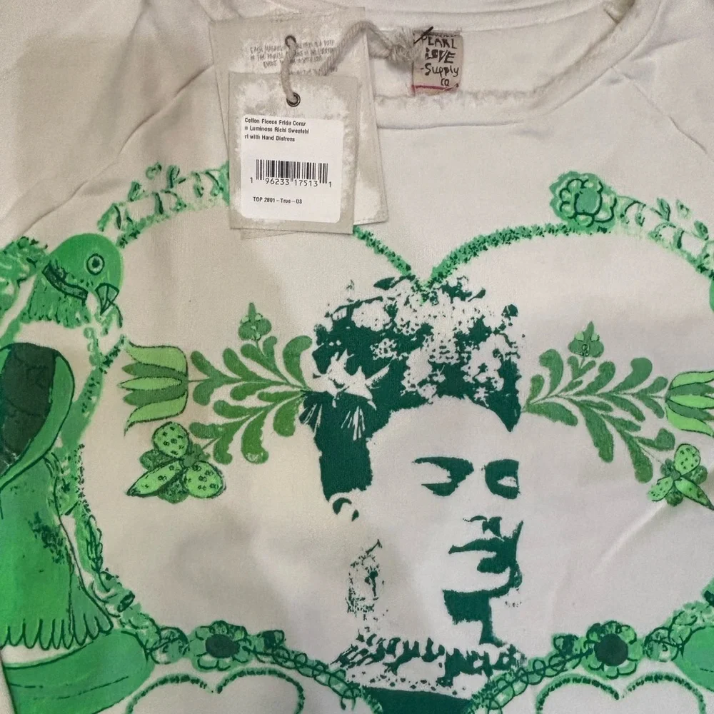 Magnolia Pearl White Sweatshirt with Green Frida Design Pristine Cond Tags inc - Picture 2 of 6